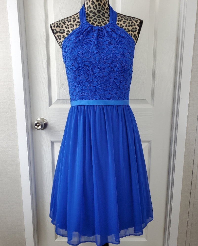 David's Bridal Lace Halter Dress - Picture 5 of 14
